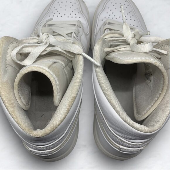 Air Jordan 1 Mid Triple White - 554724-130 - Picture 3 of 6